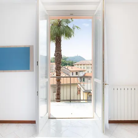 Carola's Place - By Relais Di Giada * コモ