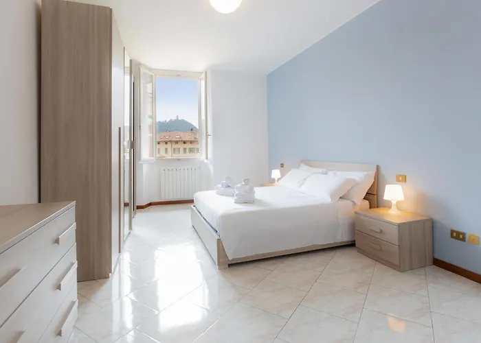 Carola's Place - By Relais Di Giada アパート