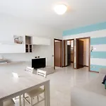 Carola's Place - By Relais Di Giada Apartment
